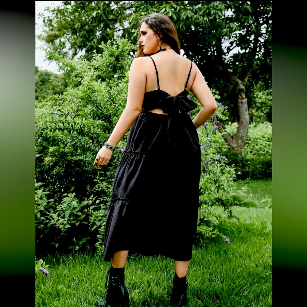 Romwe tie-back maxi dress size 1XL Black NWT